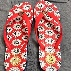 COPY - Womens between toe flip flops